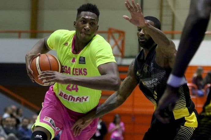 Alfa Kaba dobio otkaz zbog klađenja Alfa Kaba dobio otkaz zbog klađenja