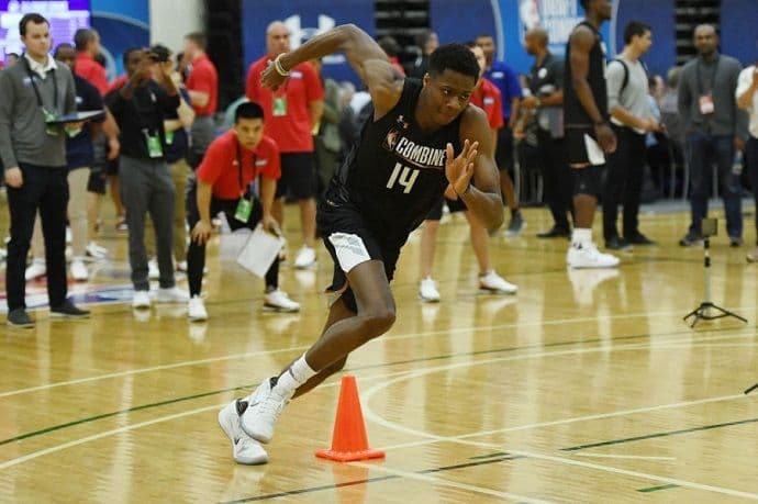 Otpali mlađi Adetokumbo i bivši plej Olimpijakosa Otpali mlađi Adetokumbo i bivši plej Olimpijakosa