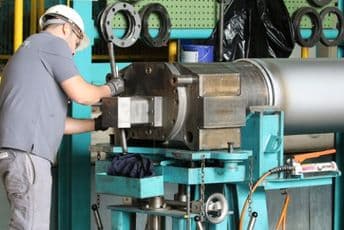 Utvrđene izmjene Zakona o radu: Roditeljsko odsustvo za očeve, fleksibilan rad i veća transparentnost plata