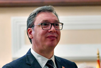 Vučić:Podrška Srbima i SPC u Grnoj Gori Vučić:Podrška Srbima i SPC u Grnoj Gori