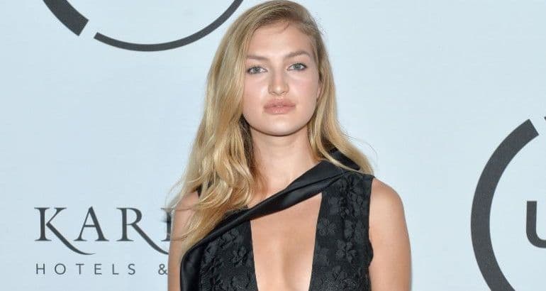 Srpska manekenka teško povrijeđena, dva sata visila u vazduhu Srpska manekenka teško povrijeđena, dva sata visila u vazduhu