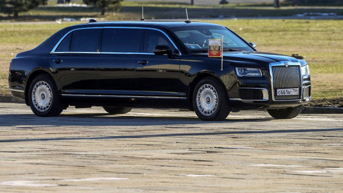 Rusija počela s prodajom "Putinove limuzine" Rusija počela s prodajom "Putinove limuzine"