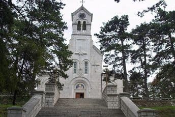 Sve vjerske zajednice komentarisale nacrt dugo pripremanog zakona Sve vjerske zajednice komentarisale nacrt dugo pripremanog zakona