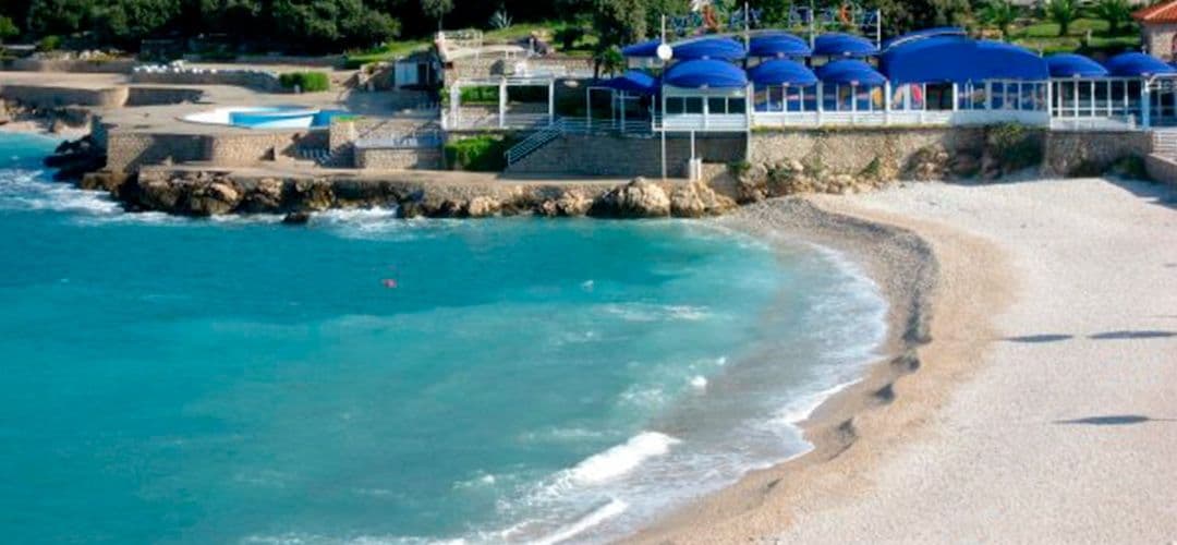 Spašena ženska osoba kod plaže Utjeha Plaža Utjeha