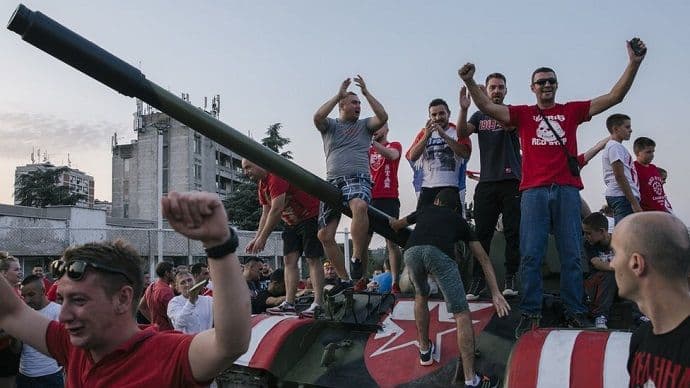 Crvena zvezda i tenk na Marakani: A šta ako ja hoću da kupim tenk? Crvena zvezda i tenk na Marakani: A šta ako ja hoću da kupim tenk?