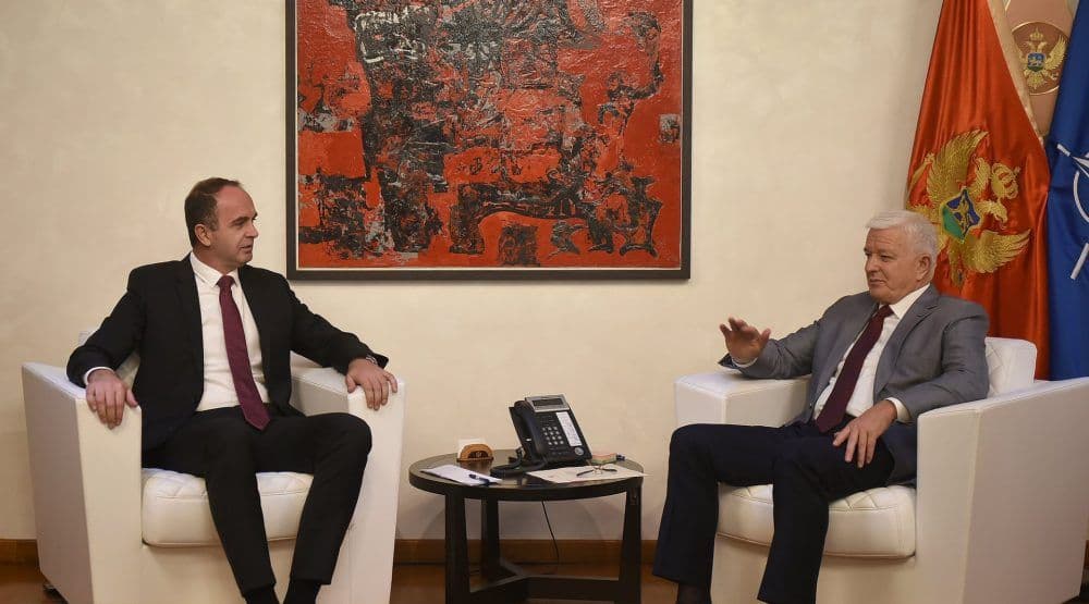 Marković sa rukovodstvom Tuzi: Svi da poštuju državne simbole Marković sa rukovodstvom Tuzi: Svi da poštuju državne simbole