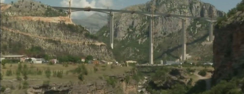 Moračica skoro spojena Moračica skoro spojena