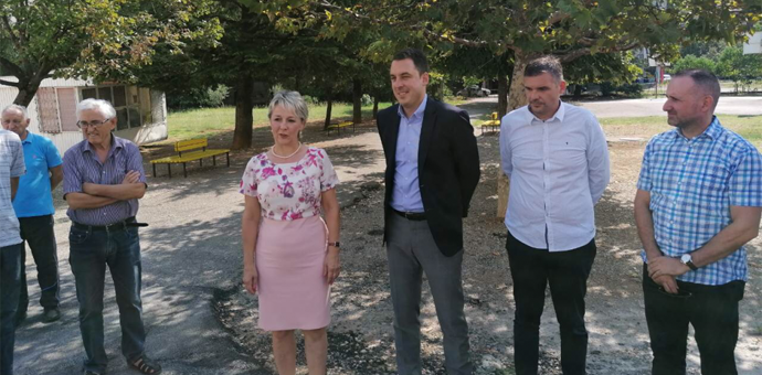 Vuković: Investirali preko 400.000 eura da omogućimo djeci ugodniji boravak u školama i vrtićima Foto: PG Biro
