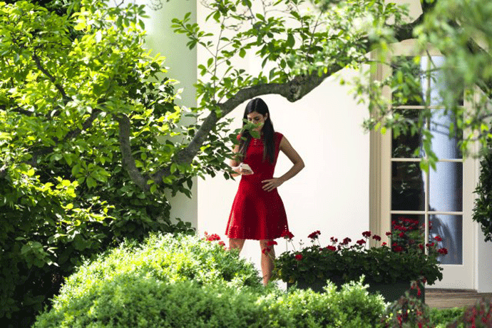 Izdaja, pa otkaz Trampove lične sekretarice Izdaja, pa otkaz Trampove lične sekretarice