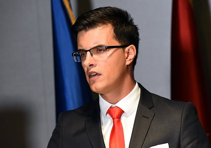 Demokrate: Kapitulaciju DPS-a vidjela cijela Evropa, od Pireja do Trafalgar skvera Demokrate: Kapitulaciju DPS-a vidjela cijela Evropa, od Pireja do Trafalgar skvera