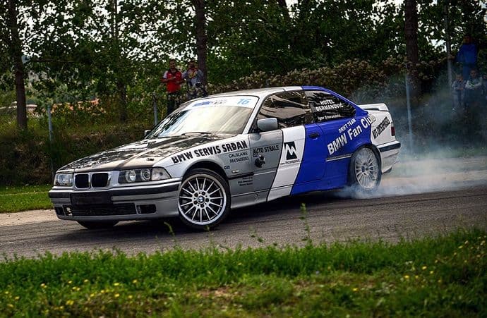 Vozač tri puta pao u nesvijest Vozač tri puta pao u nesvijest