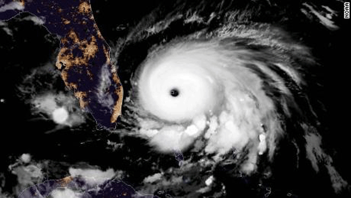 Najjači uragan u istoriji uništava Bahame, odnio prvu žrtvu (VIDEO) Najjači uragan u istoriji uništava Bahame, odnio prvu žrtvu (VIDEO)