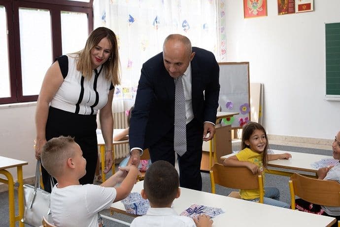 Kašćelan: Uspjeh u školi mjeriti znanjem, a ne ocjenom Kašćelan: Uspjeh u školi mjeriti znanjem, a ne ocjenom