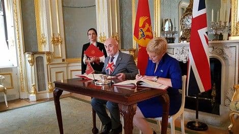 Potpisani sporazumi između Vlade CG i Vlade Velike Britanije i Sjeverne Irske Potpisani sporazumi između Vlade CG i Vlade Velike Britanije i Sjeverne Irske