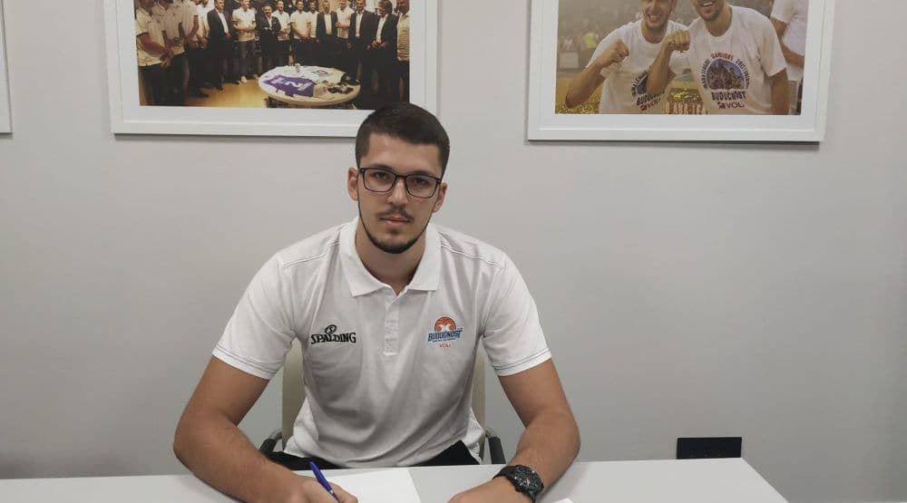 Mehić potpisao profesionalni ugovor sa Budućnost Volijem Mehić potpisao profesionalni ugovor sa Budućnost Volijem