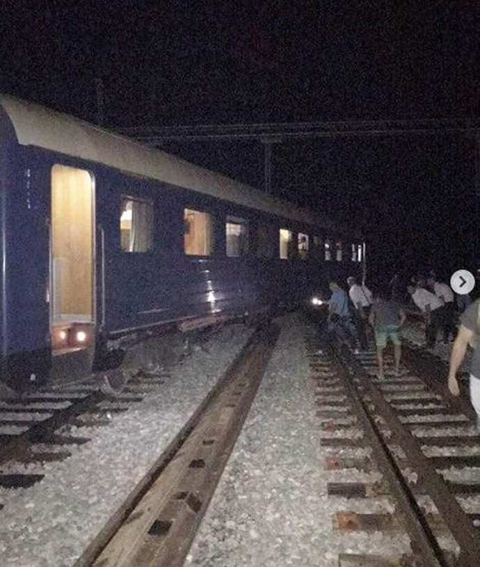 Dva vagona putničkog voza iskočila iz šina kod Kolašina Foto: Podgorički vremeplov Instagram