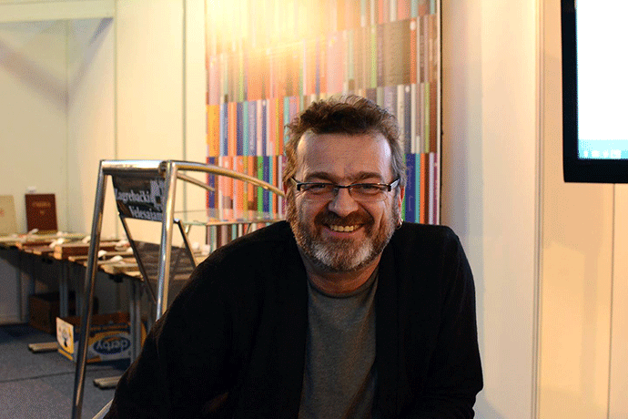 Dajte neku operu, idemo do kraja Dajte neku operu, idemo do kraja