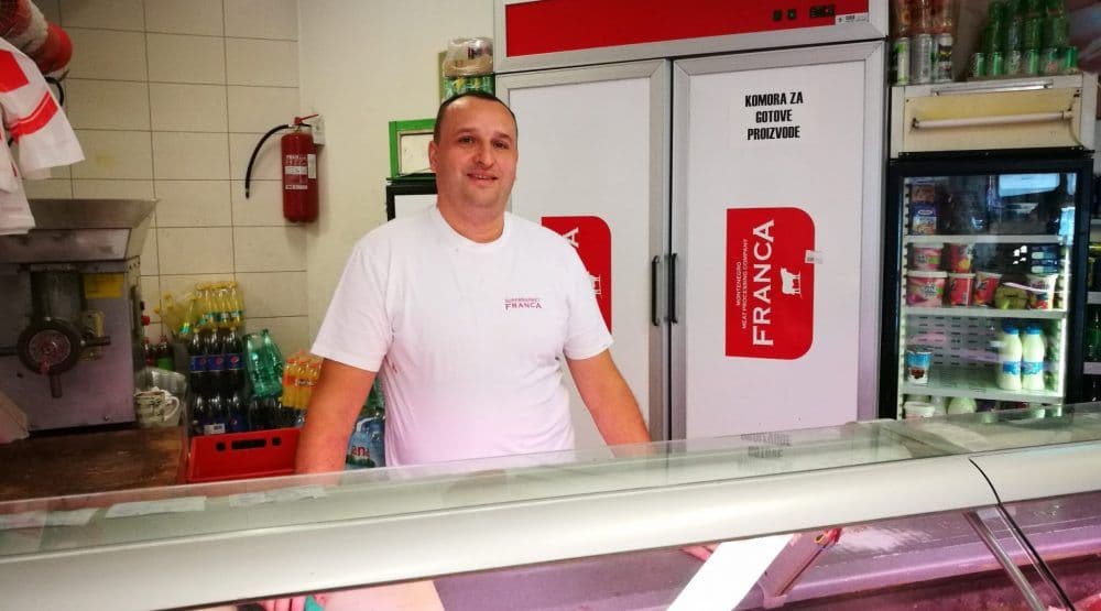 Tivat: Mesar Nenad spasio mušteriji život Tivat: Mesar Nenad spasio mušteriji život