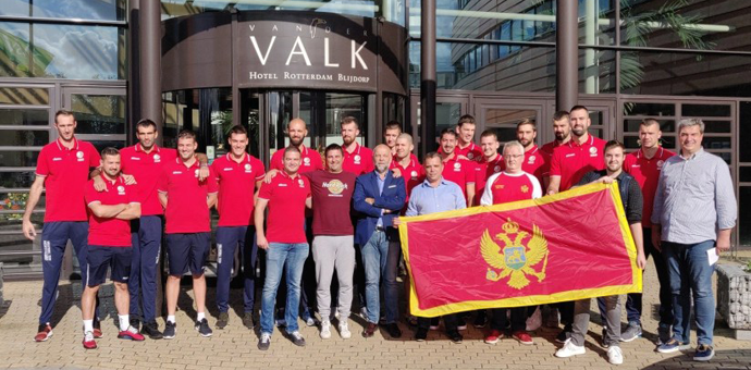 Ambasador Vladimir Radulović posjetio odbojkaše Foto: OSCG