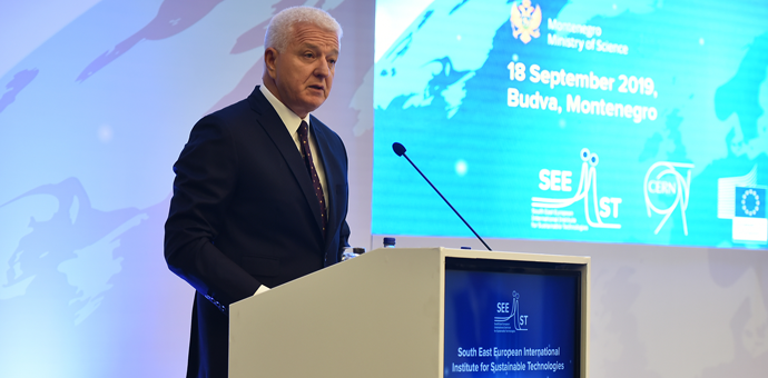 Marković najavio pregovore o povećanju zarada u prosvjeti i zdravstvu Foto: gov.me / S. Matić