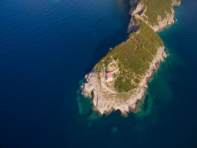 Raspisan javni poziv za obilježavanje usamljene opsnosti na moru Rt Galiola Budva Raspisan javni poziv za obilježavanje usamljene opsnosti na moru Rt Galiola Budva