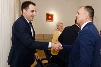 Izgradnja novih zdravstvenih ustanova u cilju kvalitetnije i dostupnije zdravstvene zaštite građana Podgorice Izgradnja novih zdravstvenih ustanova u cilju kvalitetnije i dostupnije zdravstvene zaštite građana Podgorice