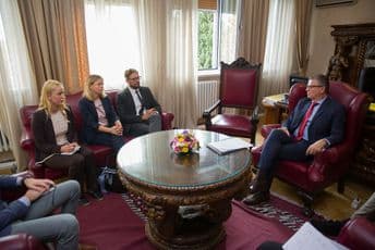 Eksperti ODIHR-a radili sa predstavnicima Odbora za reformu izbornog zakonodavstva Eksperti ODIHR-a radili sa predstavnicima Odbora za reformu izbornog zakonodavstva