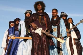 Što šapuću pustinjske zvijezde FOTO: blogspot.com / shopify.com