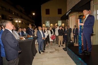 Hipotekarna banka otvorila vrata posebno dizajnirane filijale u Portonovom Hipotekarna banka otvorila vrata posebno dizajnirane filijale u Portonovom