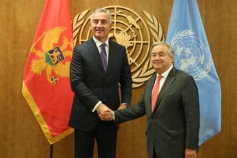 Predsjednik Đukanović sastao se sa generalnim sekretarom UN-a Antoniom Guterešom Predsjednik Đukanović sastao se sa generalnim sekretarom UN-a Antoniom Guterešom