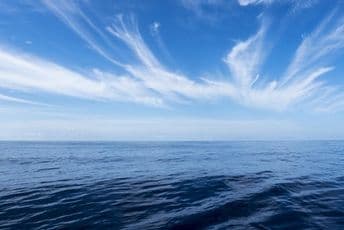 Potonuo brod, spašene tri osobe, za 11 se traga Potonuo brod, spašene tri osobe, za 11 se traga