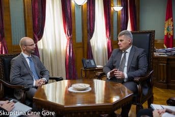 Brajović primio novog ambasadora Slovenije u Crnoj Gori Brajović primio novog ambasadora Slovenije u Crnoj Gori