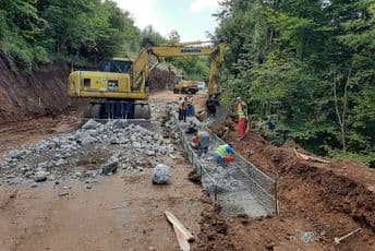 Počela izgradnja žičare prema Đalovića pećini Počela izgradnja žičare prema Đalovića pećini