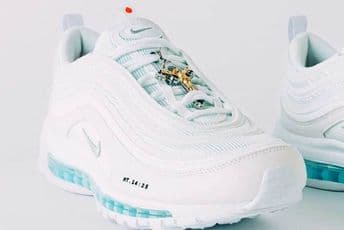 "Isusova obuća" rasprodata za nekoliko minuta Foto: The Independent