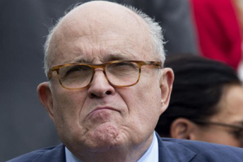 Trampov advokat pod istragom Foto: EPA-EFE/MICHAEL REYNOLDS