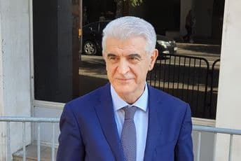 Vujošević molio da ga puste na liječenje: Prijete mi i bolestan sam, bojim se da ću umrijeti u zatvoru Vujošević molio da ga puste na liječenje: Prijete mi i bolestan sam, bojim se da ću umrijeti u zatvoru