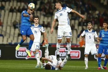 Grčka ugasila snove BiH, petarda "azura" Foto: Beta/AP