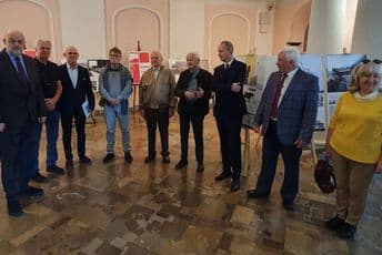 Slika je pjesma bez riječi, a arhitekte su pjesnici slike prostora Slika je pjesma bez riječi, a arhitekte su pjesnici slike prostora