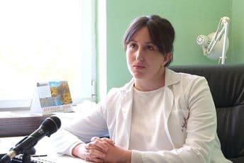 Iskustvo u zdravstvenoj stanici u Plužinama mladim ljekarima pruža priliku da nauče mnogo Iskustvo u zdravstvenoj stanici u Plužinama mladim ljekarima pruža priliku da nauče mnogo