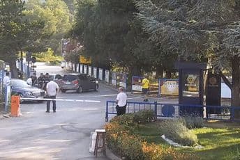 Ne vidi se da je Ban ošamario policajca (VIDEO) Ne vidi se da je Ban ošamario policajca (VIDEO)