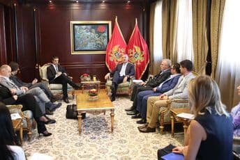 Đukanović će uskoro formalizovati prijedlog za Ombudsmana Đukanović će uskoro formalizovati prijedlog za Ombudsmana