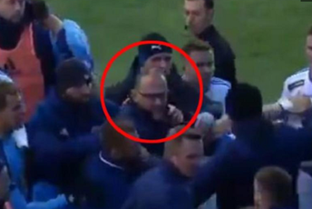 Brutalna tuča fudbalera u Rusiji: Grof Božović hvatao za gušu protivničke igrače Brutalna tuča fudbalera u Rusiji: Grof Božović hvatao za gušu protivničke igrače