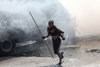 Protesti u Čileu: Najmanje sedam mrtvih, tenkovi na ulicama, stotine uhapšenih Foto: Reuters