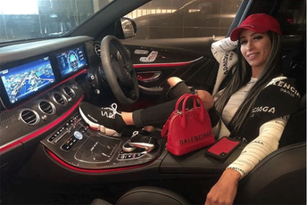 Mercedes mama: Sa trogodišnjim djetetom vozila 230 km/h Mercedes mama: Sa trogodišnjim djetetom vozila 230 km/h