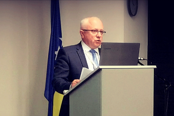 Mustafić: Intezivnijom saradnjom sa poslodavcima do bolji uslova za radnike Mustafić: Intezivnijom saradnjom sa poslodavcima do bolji uslova za radnike