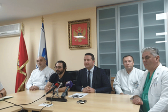 KCCG: Obavljene kompleksne operacije tumora na kičmenim pršljenovima Portal Analitika