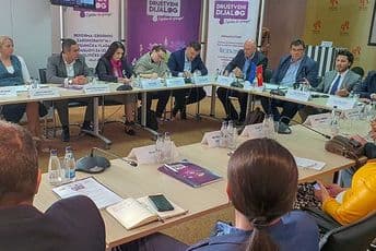 Abazović: Ako nema tehničke vlade pozivam opoziciju na bojkot izbora Abazović: Ako nema tehničke vlade pozivam opoziciju na bojkot izbora