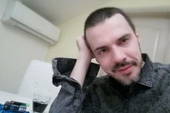 Bojan Tomović: Sad sam digao ruku na sebe i više nikad Bojan Tomović: Sad sam digao ruku na sebe i više nikad