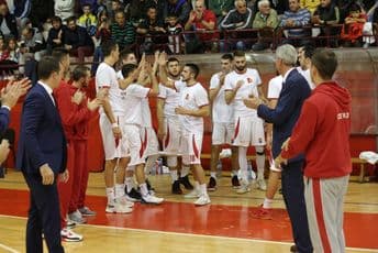 Incident u Rožajama, nakon meča napadnuti košarkaši Lovćena Incident u Rožajama, nakon meča napadnuti košarkaši Lovćena