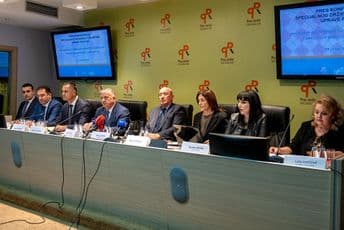 Vrh Policije i Tužilaštva na konferenciji za novinare: Rasvijetljeno ubistvo Kalezića i Ilića Vrh Policije i Tužilaštva na konferenciji za novinare: Rasvijetljeno ubistvo Kalezića i Ilića